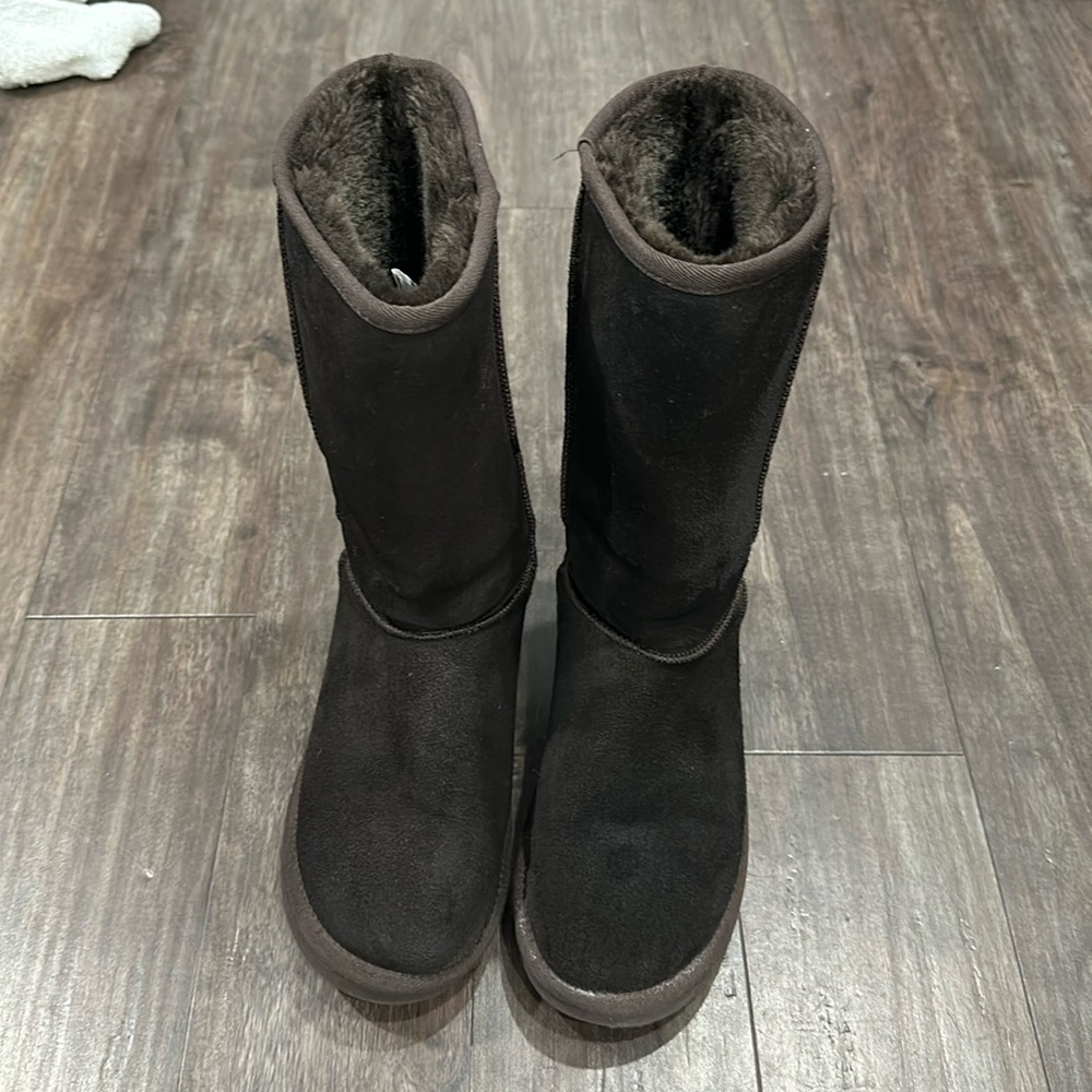 UGG Women’s Classic Tall II Boot, Dark Brown, 8
